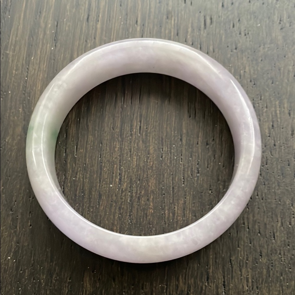 Elegant Lavender Jade Bangle Bracelet